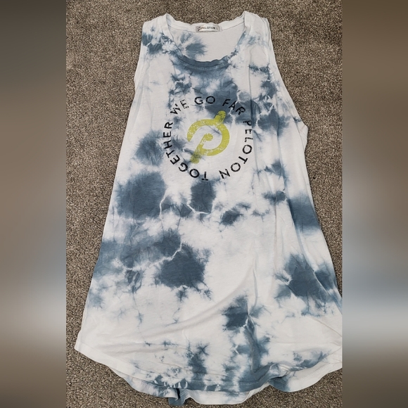Peloton tie dyed tank size Large - Picture 4 of 4